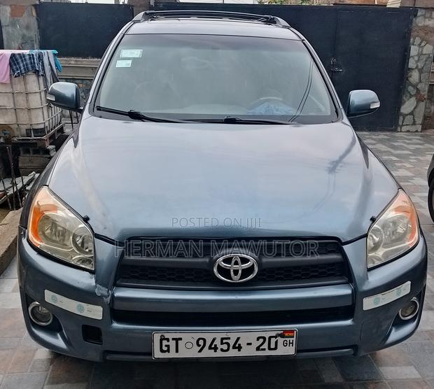 Toyota RAV4 2012 Blue