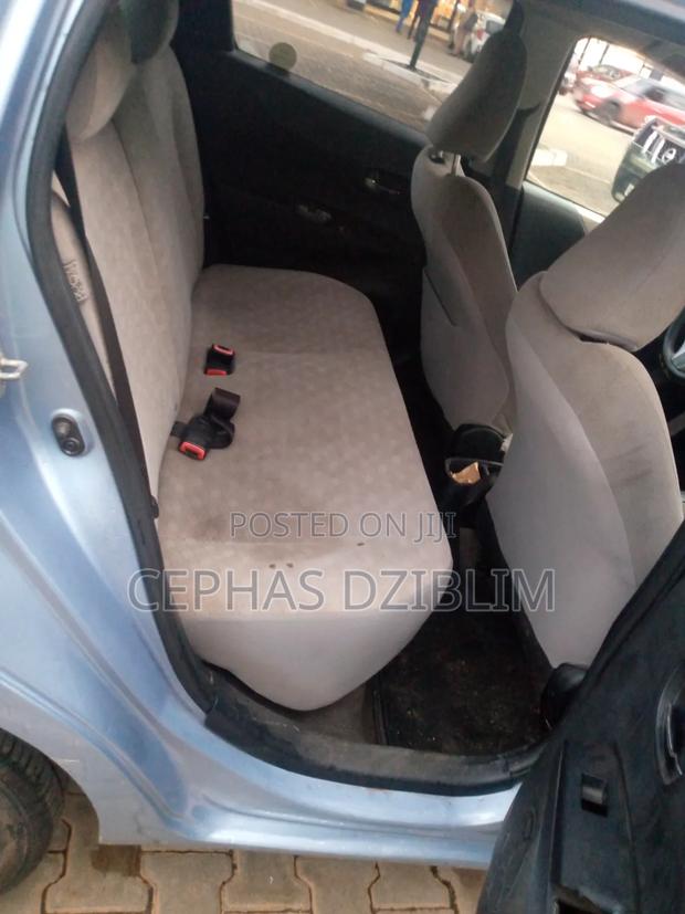 Toyota Vitz 1.5 FWD 5dr 2012 Blue