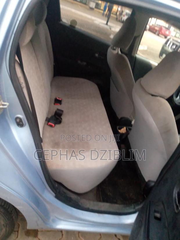 Toyota Vitz 1.5 FWD 5dr 2012 Blue