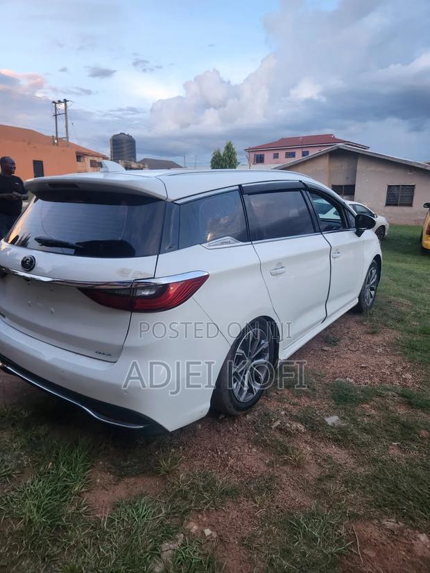 BYD Song Pro DM-i 2019 White