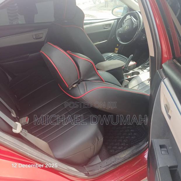 Toyota Corolla 2015 Red
