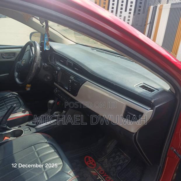 Toyota Corolla 2015 Red