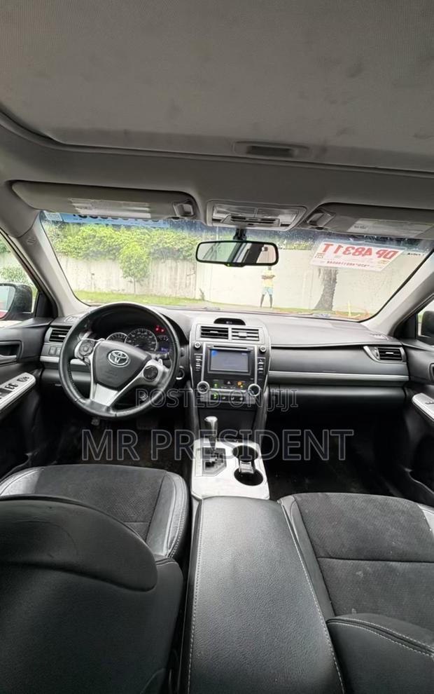 Toyota Camry SE 4dr Sedan (2.5L 4cyl 6A) 2014 Burgundy