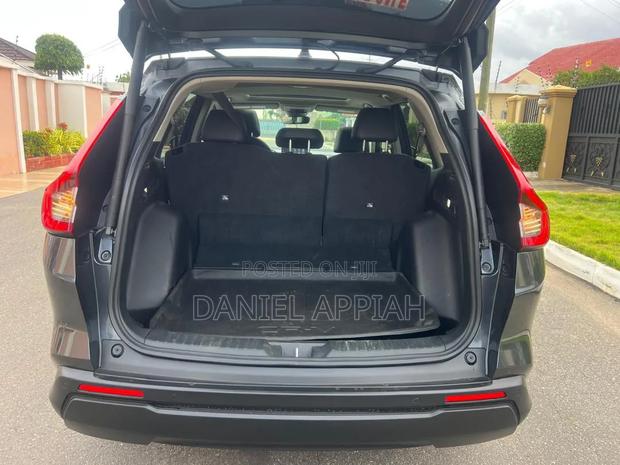 Honda CR-V 2025 Gray