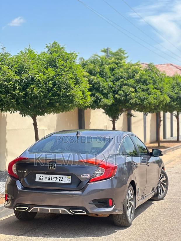 Honda Civic EX Sedan 2018 Gray