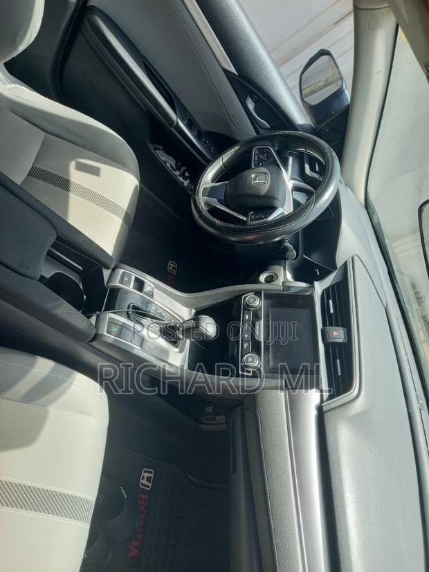 Honda Civic EX 4dr Sedan (2.0L 4cyl) 2017 Gray