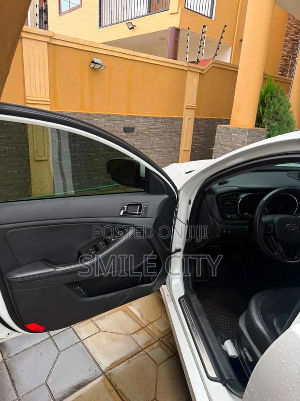 Kia K5 2015 White