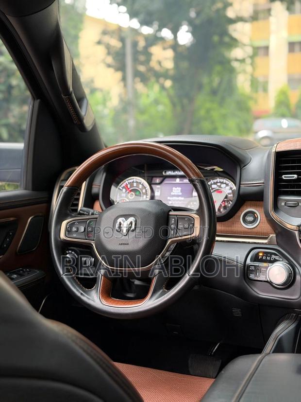 Dodge RAM 2022 White