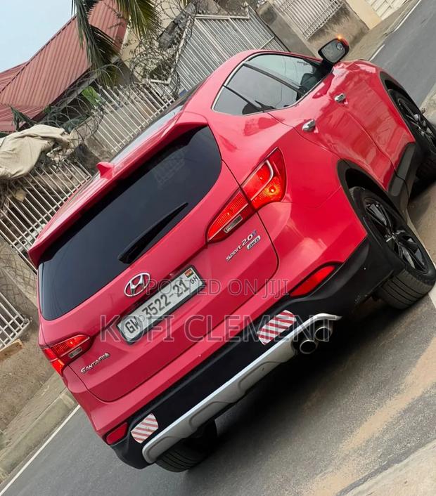 Hyundai Santa Fe 2016 Red