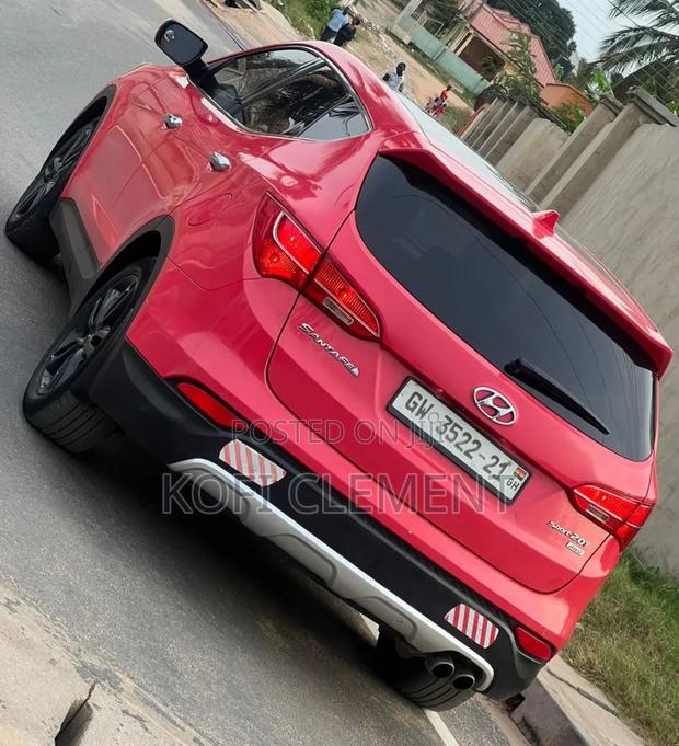 Hyundai Santa Fe 2016 Red