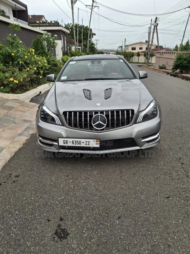 Mercedes-Benz C350 2012 Gray