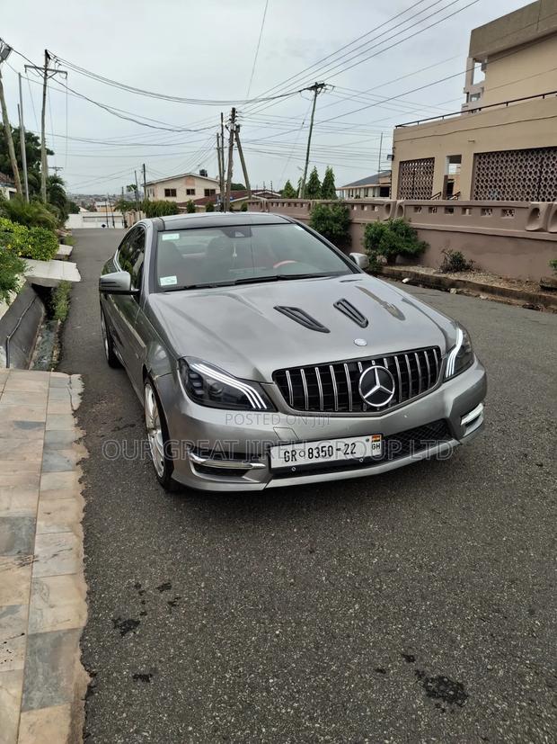 Mercedes-Benz C350 2012 Gray