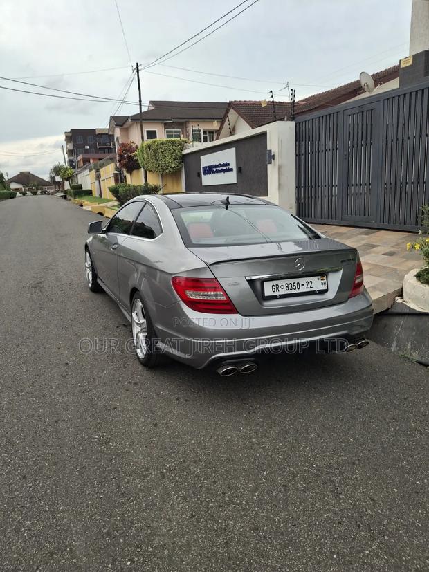 Mercedes-Benz C350 2012 Gray