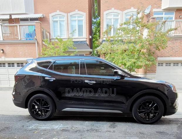 Hyundai Santa Fe Limited Ultimate AWD 2018 Black