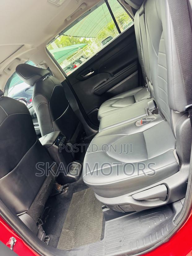 Toyota Highlander XLE 2021 Red