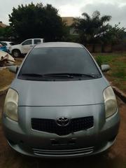 Toyota Yaris 1.5 Liftback 2008 Gray for sale