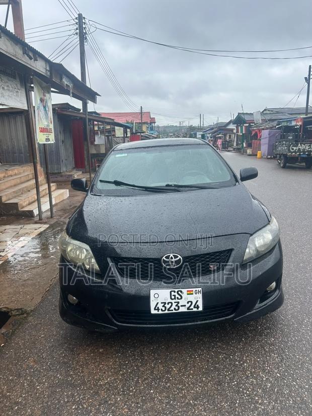 Toyota Corolla LE 4dr Sedan (1.8L 4cyl 4A) 2011 Black