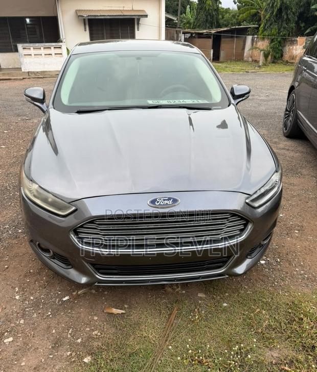 Ford Fusion 2014 Gray