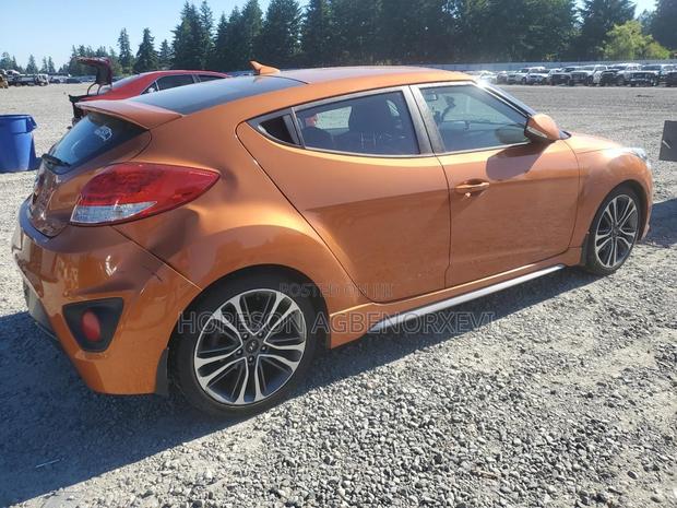Hyundai Veloster Turbo 2016 Orange