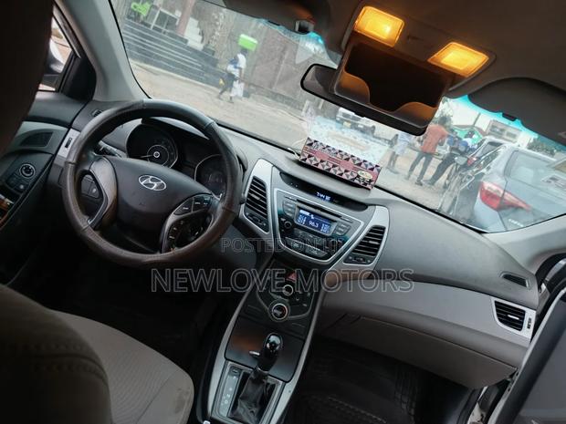 Hyundai Elantra 2015 White