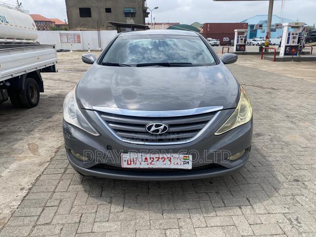 Hyundai Sonata Limited 4dr Sedan (2.4L 4cyl 6A) 2014 Gray
