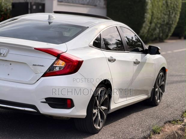 Honda Civic Touring Sedan 2020 White