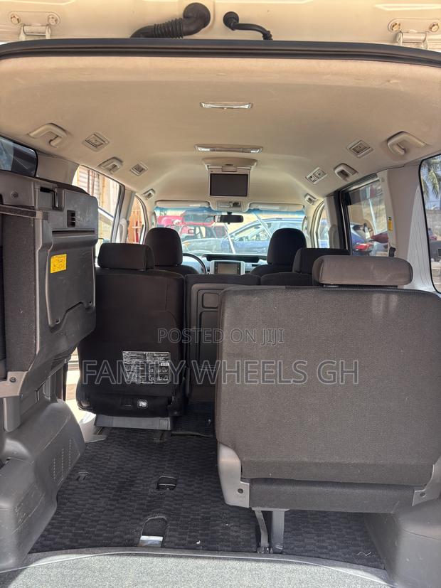 Toyota Voxy 2012 White