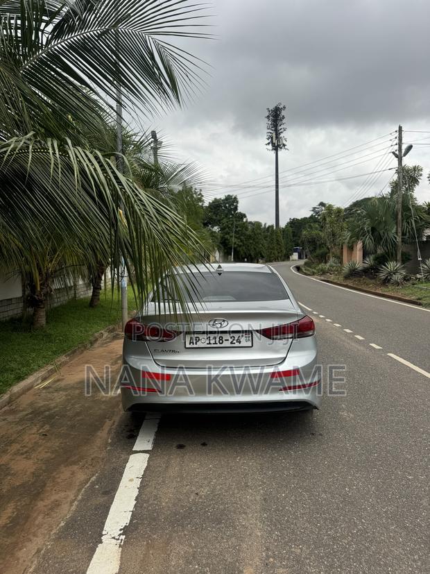 Hyundai Elantra 2018 Gray