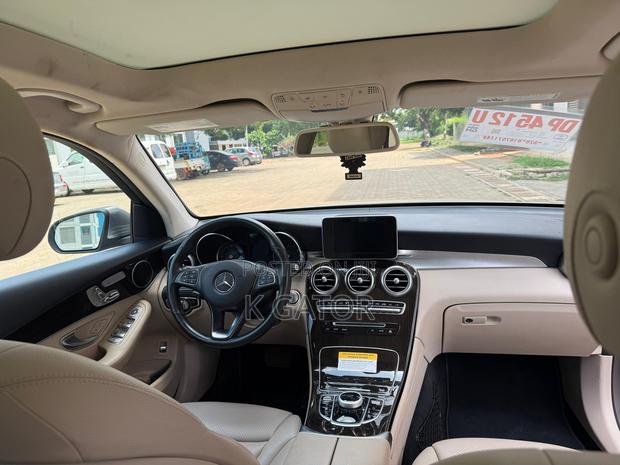 Mercedes-Benz GLC-Class 2019 Beige