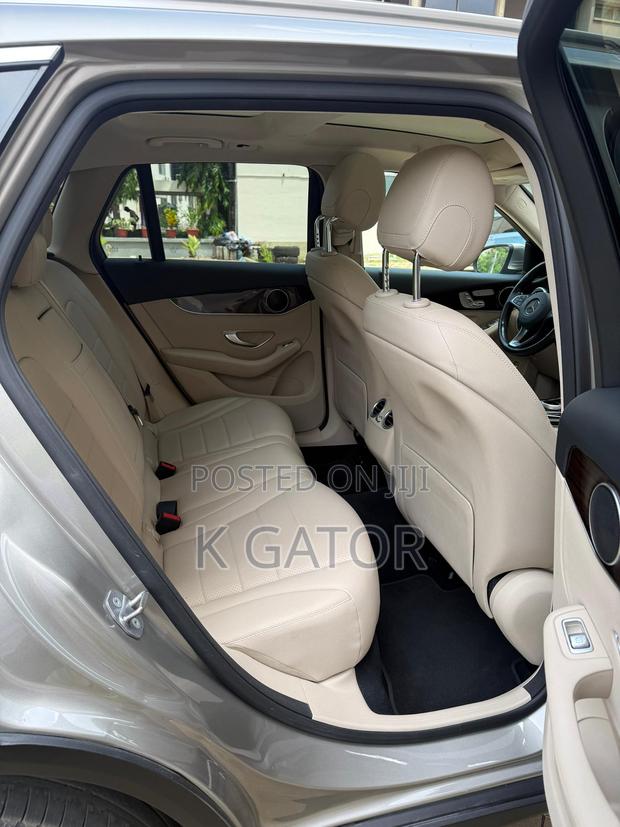 Mercedes-Benz GLC-Class 2019 Beige