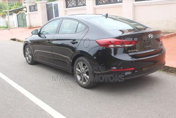 Hyundai Elantra SEL 2018 Black