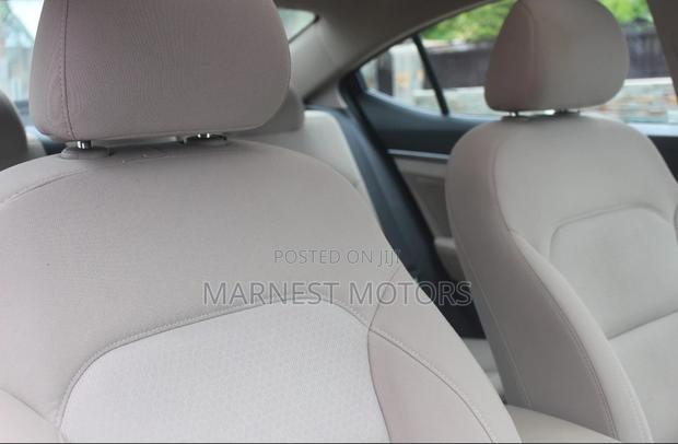 Hyundai Elantra SEL 2018 Black