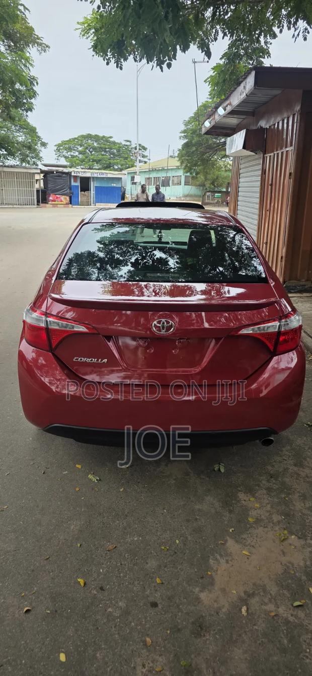 Toyota Corolla 2016 Red