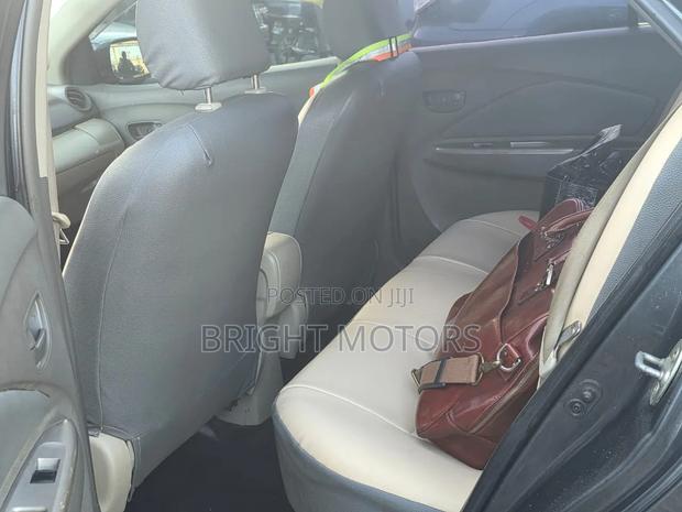 Toyota Belta 2010 Gray