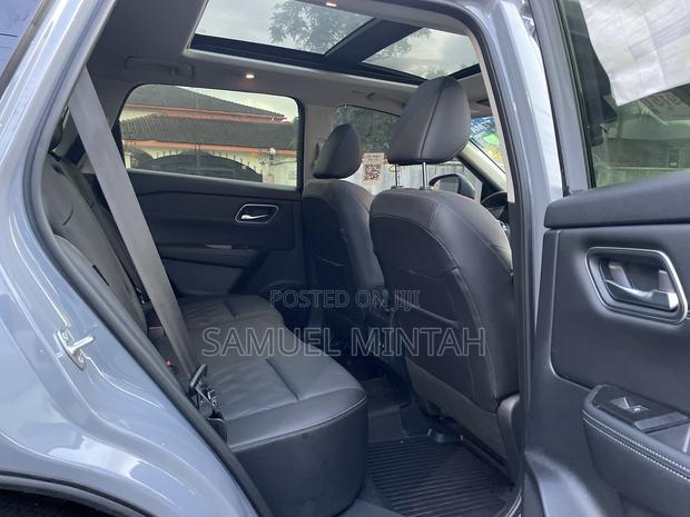 Toyota RAV4 Limited 4dr SUV AWD (2.5L 4cyl 6A) 2018 Gray