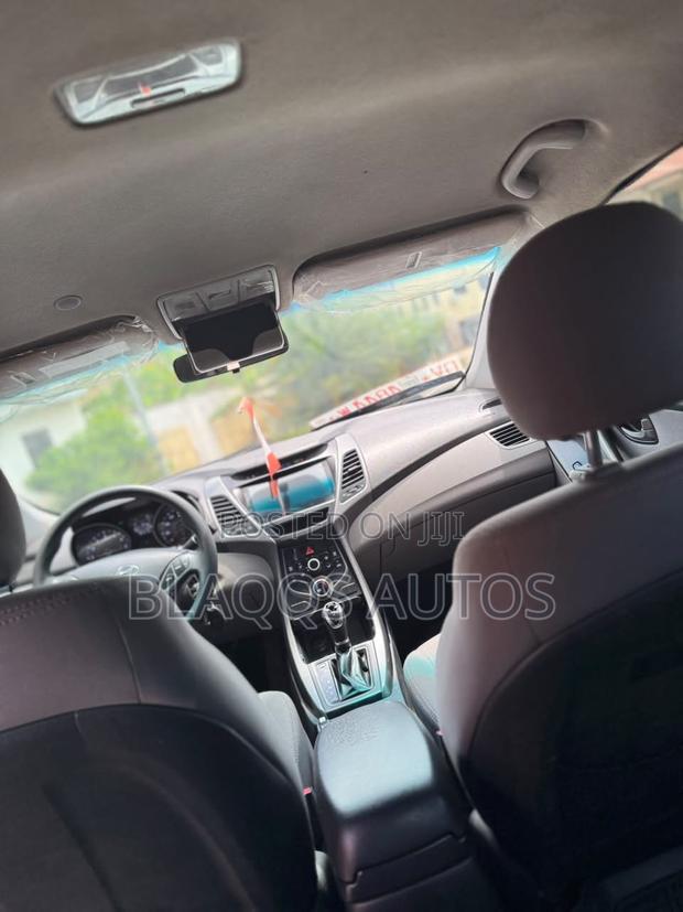 Hyundai Elantra 2015 Black