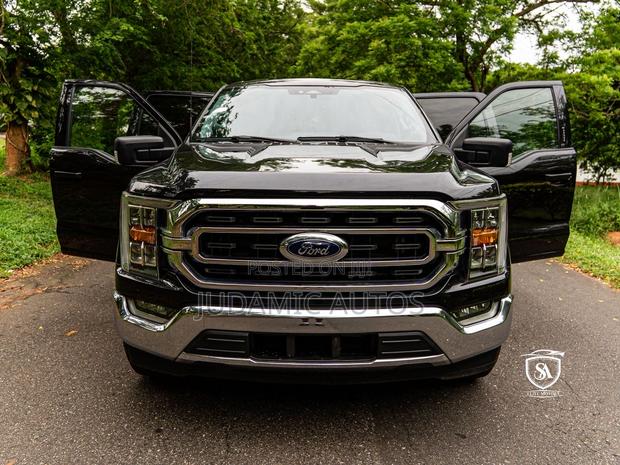Ford F-150 XL 2023 Black