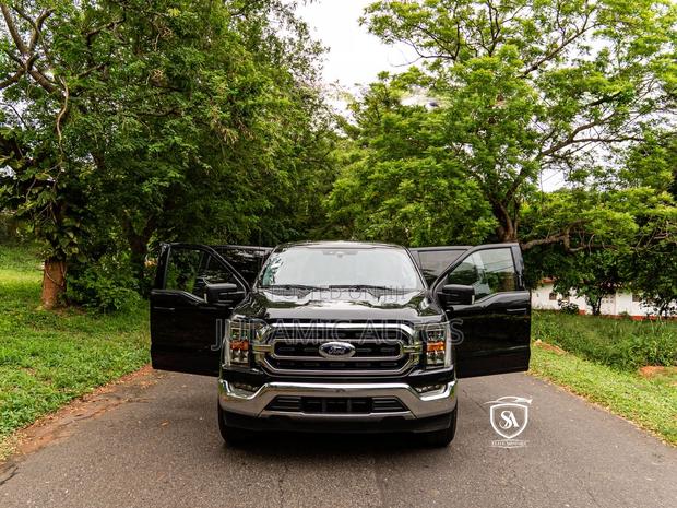 Ford F-150 XL 2023 Black