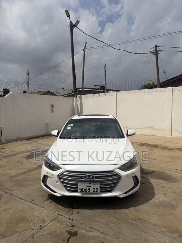 Hyundai Elantra 2017 White