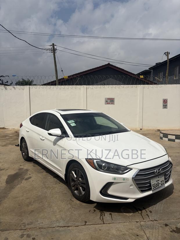 Hyundai Elantra 2017 White