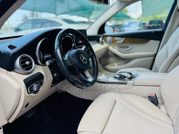 Mercedes-Benz GLC-Class 2017 Blue