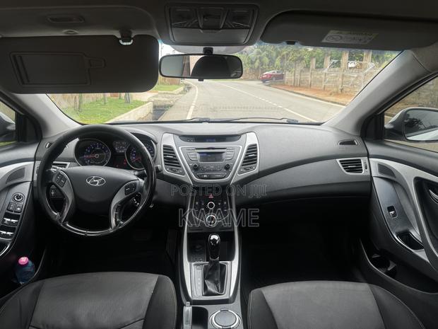 Hyundai Elantra 2015 White