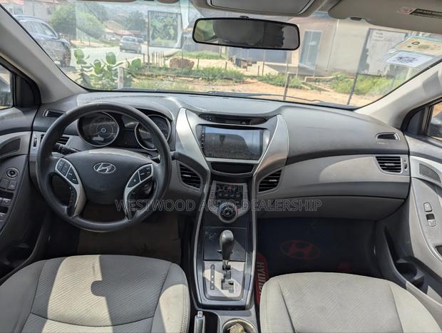Hyundai Elantra GLS Sedan FWD (1.8L 4cyl 6A) 2013 Blue