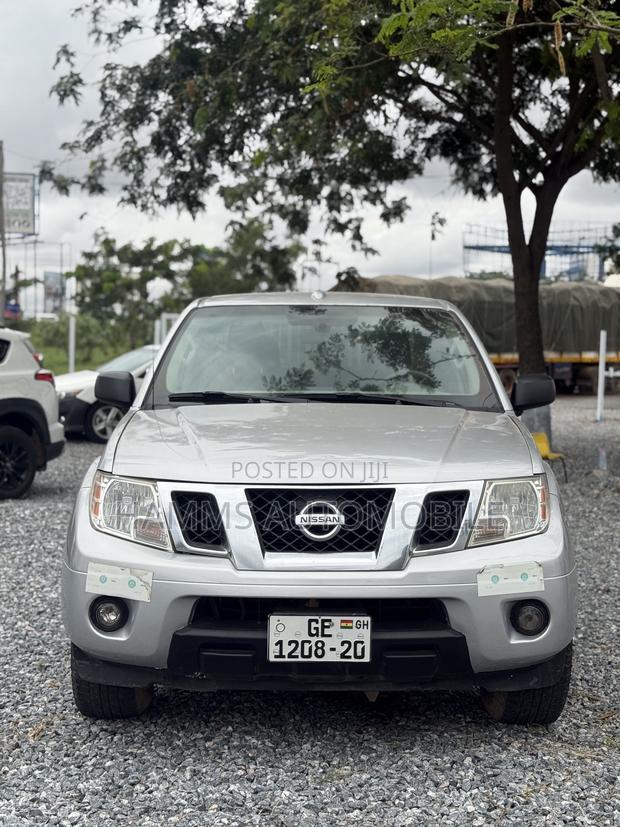 Nissan Frontier SV 4dr King Cab 6.1 ft. SB (2.5L 4cyl 5A) 2014 Silver