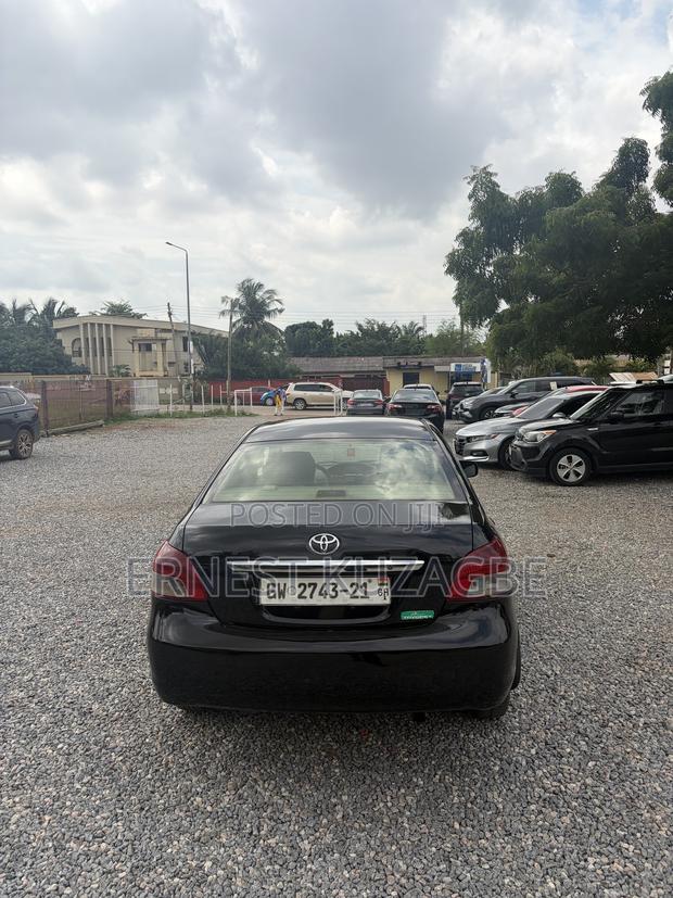 Toyota Belta 2010 Black