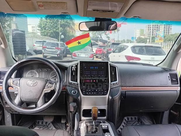 Toyota Land Cruiser 2013 Black