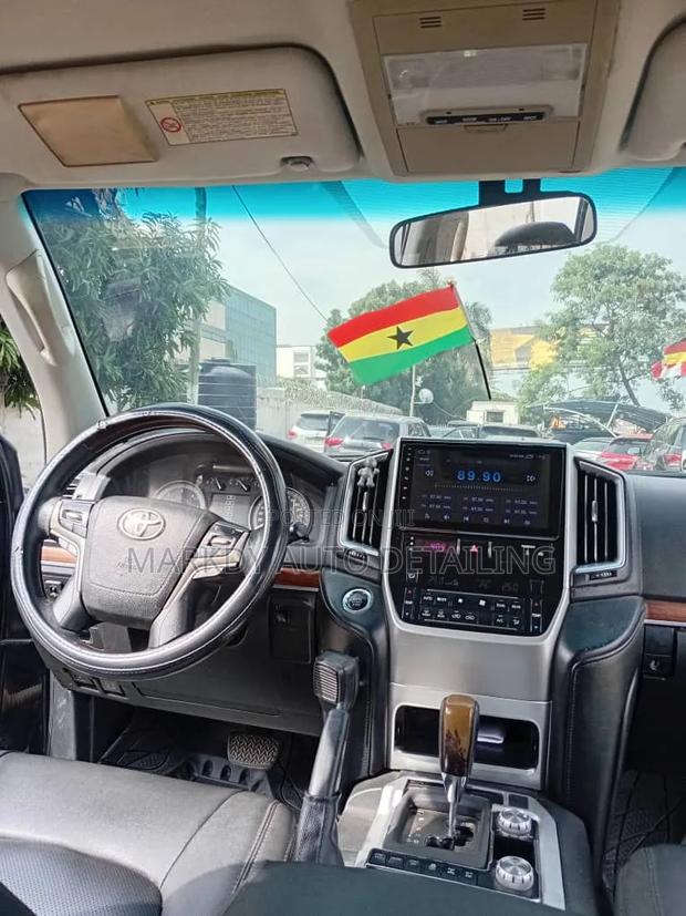 Toyota Land Cruiser 2013 Black