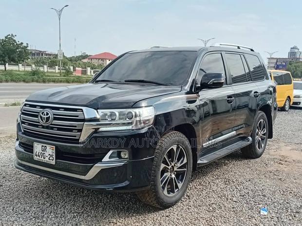 Toyota Land Cruiser 2013 Black