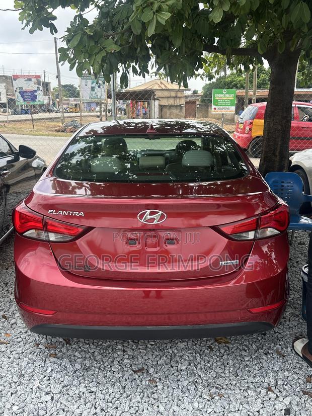 Hyundai Elantra 2015 Red