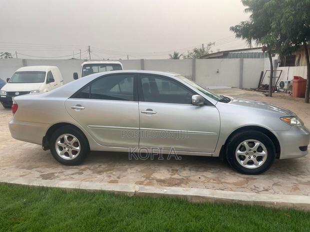 Toyota Camry LE 4dr Sedan (2.4L 4cyl 5A) 2006 Silver